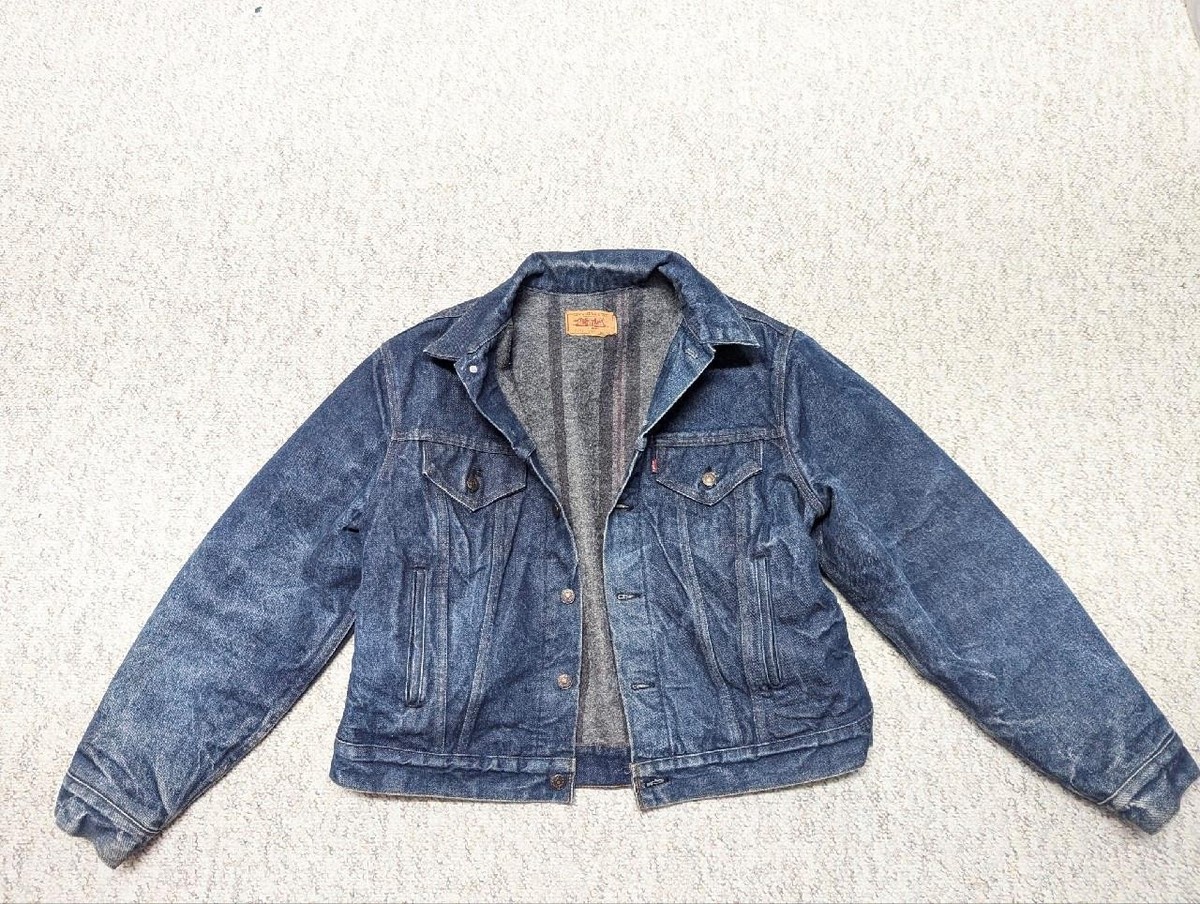 vintage USA made LEVIS jean jacket 48 indigo blue BLANKET LINED 