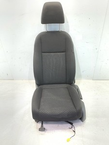 VW Golf VI (5K) Sitz links vorne Fahrersitz 4/5tür. Titan-Schwarz man. höhenvers