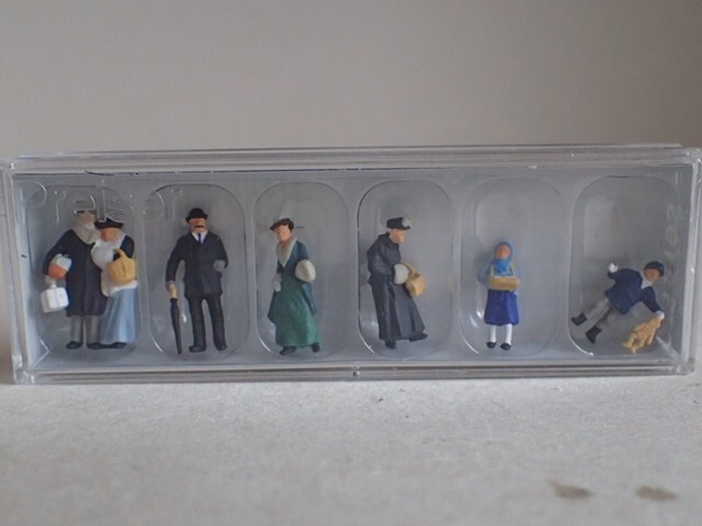 Preiser Länderbahn Auf dem Weihnachtsmarkt um 1900 Winter 12195 H0 1:87 OVP 7Fig