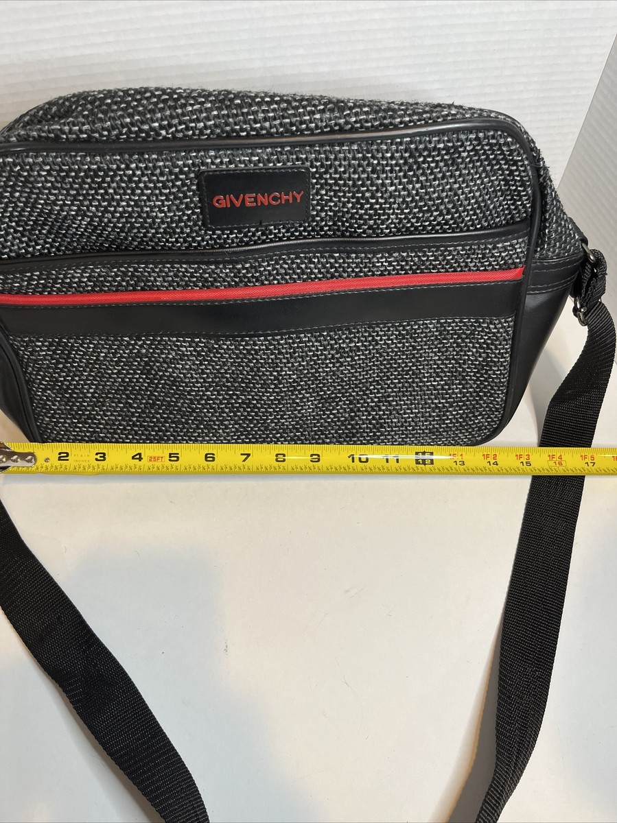 GIVENCHY BW70BFP6VY008 関税送料込 Vintage Givenchy Travel Tweed Shoulder Bag Grey Black With