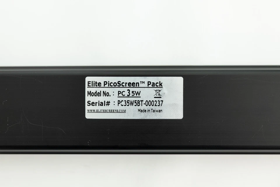 Elite Screens PicoScreen 25" Projection Screen With Canvas Bag PC35W (R23) - Image 4 of 4