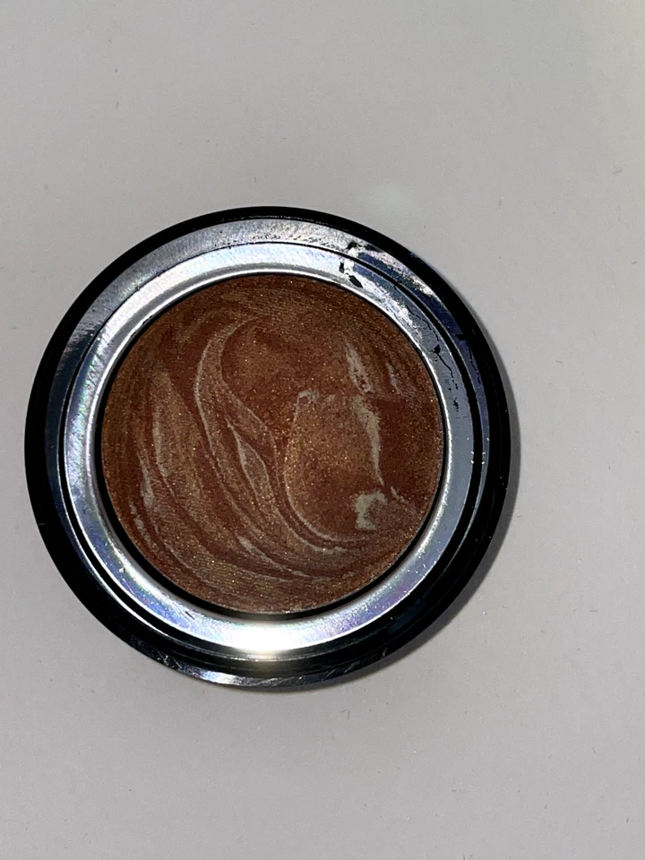 Sombra de ojos vintage Princesa Marcella Borghese al horno Perlati pigmento Abbronzato Foto 3 de 4