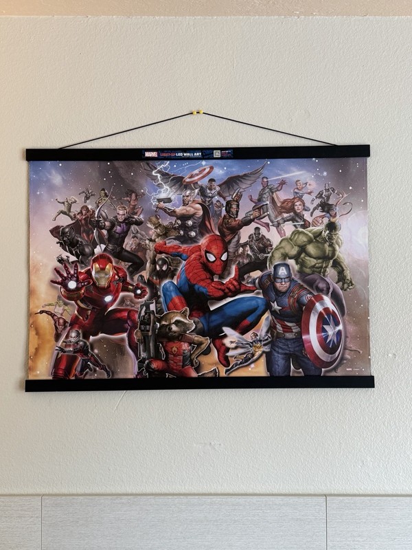 Marvel LED Wall Art / Hanging Canvas Spider-Man & Iron Man Light Up/ Hulk