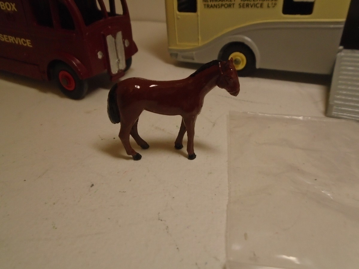 ミニカー DINKY SUPERTOYS 979 RACEHORSE TRANSPORT ミニカー DINKY