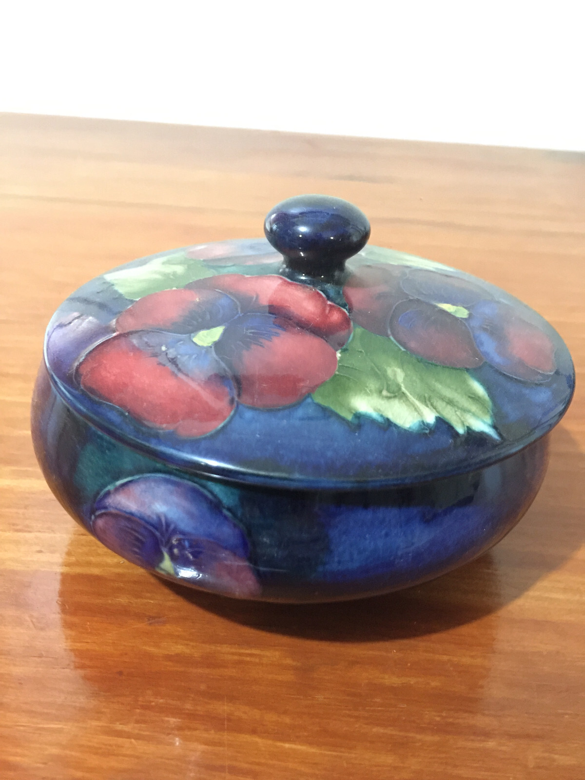 Foto 1 di 24
