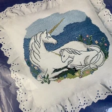 1988 Something Special UNICORNS PILLOW Counted Cross Stitch Mare Foal Kit 50010