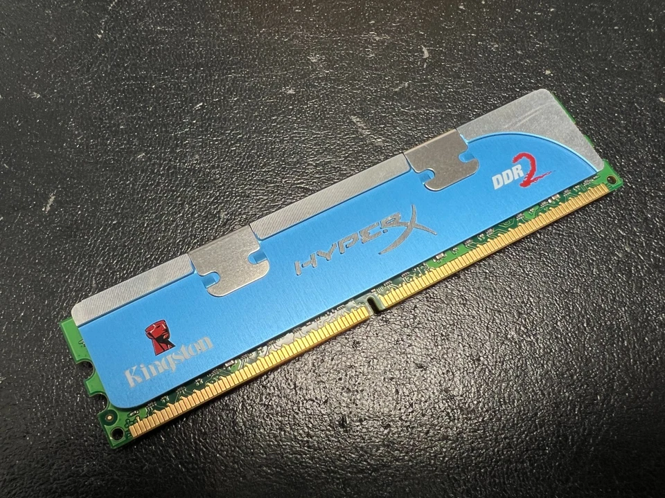 HyperX Kingston 4GB 1066 MHz DDR2 SDRAM Memory (KHX8500D2K2/4GR) (1x2GB module) - Image 2 of 2