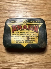Vintage Tiny Anacin Tin Green Yellow Red Metal Pocket Size 12 Tablets 2” x 1.5”