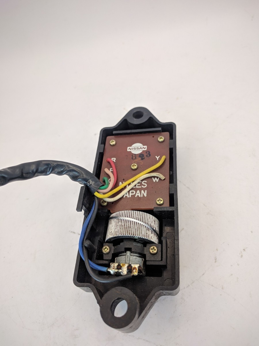 1984-1989 Nissan 300ZX Z31 Steering Wheel Audio Stereo Control