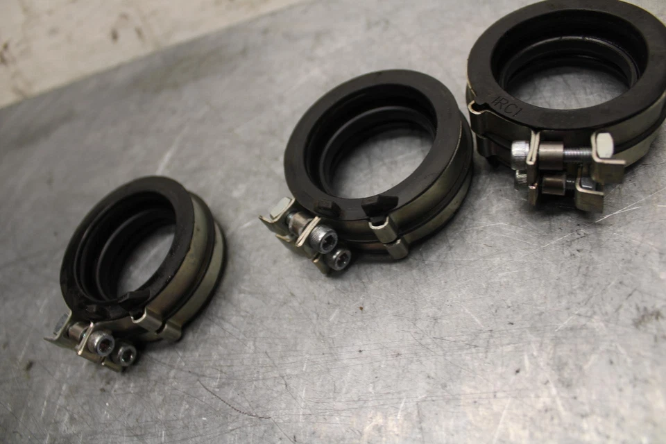 2015 Yamaha FJ09  INTAKE MANIFOLD BB41 - Image 3 of 4