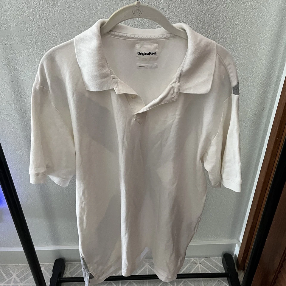 FALSO ORIGINAL talla 4 EE. UU. talla L Blanco Polo Gris X Espalda Medicom Juguete KAWS Foto 2 de 4