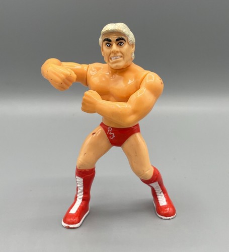 1990 WWF Titan Sports Hasbro Action Figure RIC FLA...