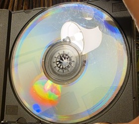The Lost World Jurassic Park Sega Saturn 1997 Game Disc Only UNTESTED Scratched