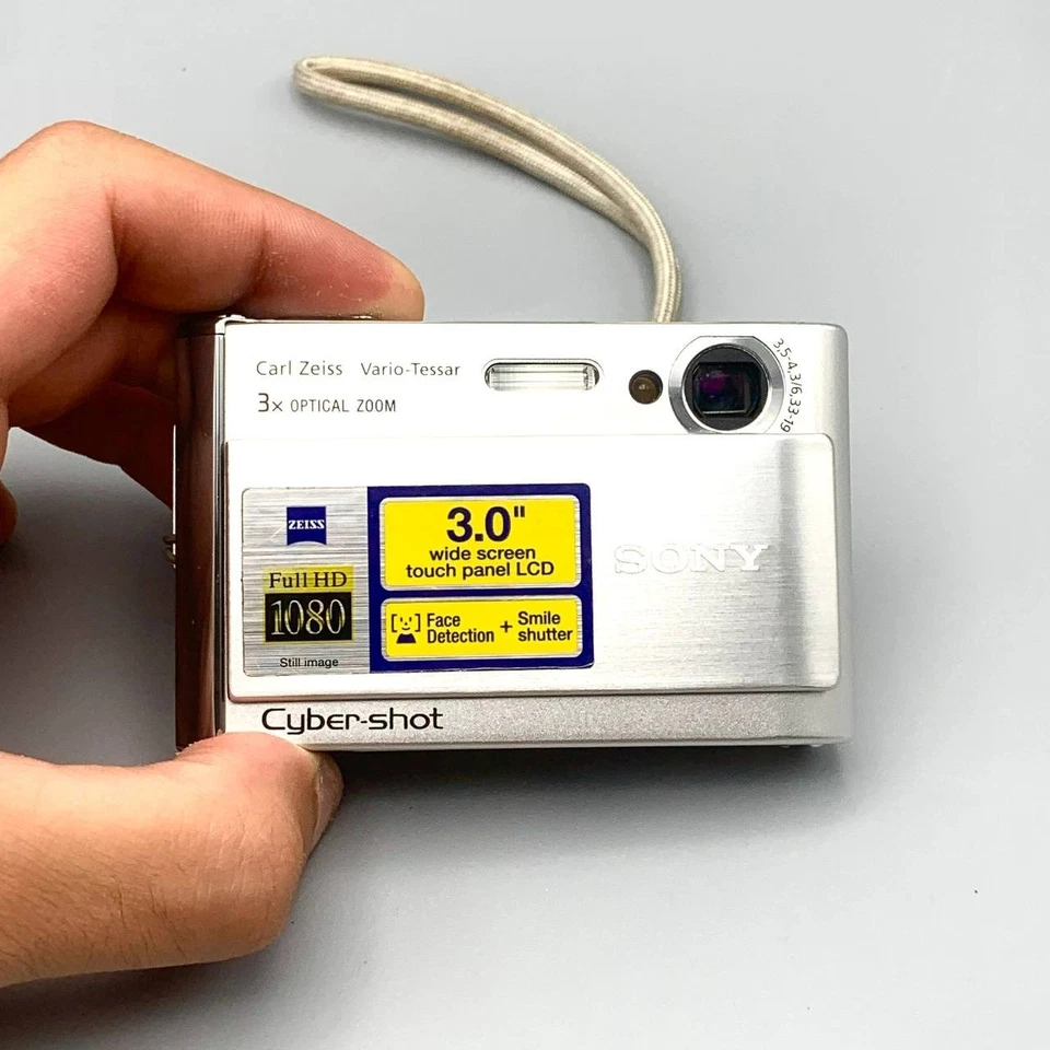 Fotocamera SONY CYBERSHOT DSC-T70 Digitale Touch Screen con Caricatore - Immagine 2 di 4