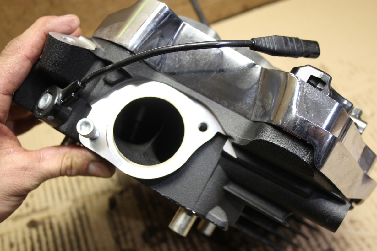 2018-2020 Harley Breakout Fxbr 107 Milwaukee 8 M8 Complete FRONT