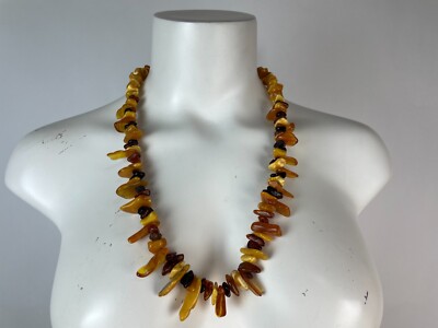 Antike natürliche baltische Honig Cognac Butterscotch Bernstein graduierte Halskette 26 Zoll