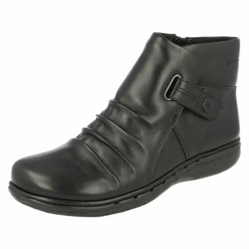clarks ladies unstructured boots