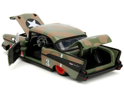 JADA 1957 CHEVROLET BEL AIR 1/24 CAMOUFLAGE with SHARK MOUTH