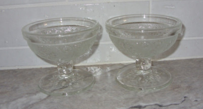 Indiana Tiara Sandwich Glass 2 Champagne Tall Sherbet Dishes Stemware Knob Stem