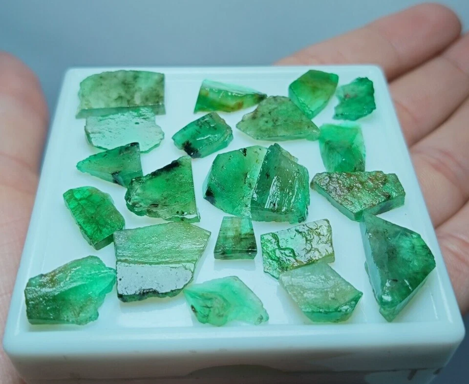 10 Pices Emerald Rough, 8 to 12mm, Emerald Rough Lot, Zambian Emerald Rough. - image 2 of 3