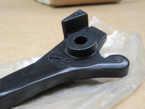 NOS OEM KAWASAKI 1983-86 ZN1300 VOYAGER HAND FRONT BRAKE LEVER GRIP HANDLE - Picture 9 of 12