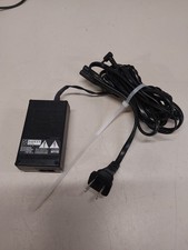 Genuine CANON CA-570 S AC Power Adapter Battery Charger Camcorder 8.4V 1.5A