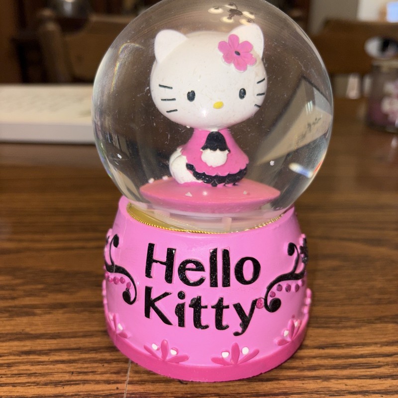New Sanrio Hello Kitty-Pink  Snow Globe- Musical-Water-globe