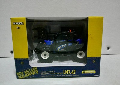1/32 Ertl New Holland LM7.42 Telehandler with the box.