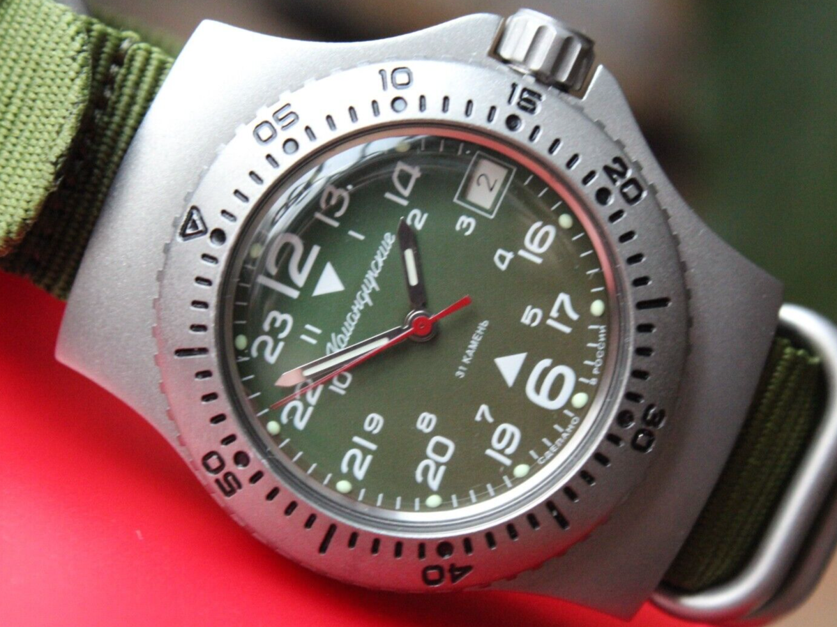 Vostok Komandirskie Diver Mechanical Aut Winding Wrist Watch 24