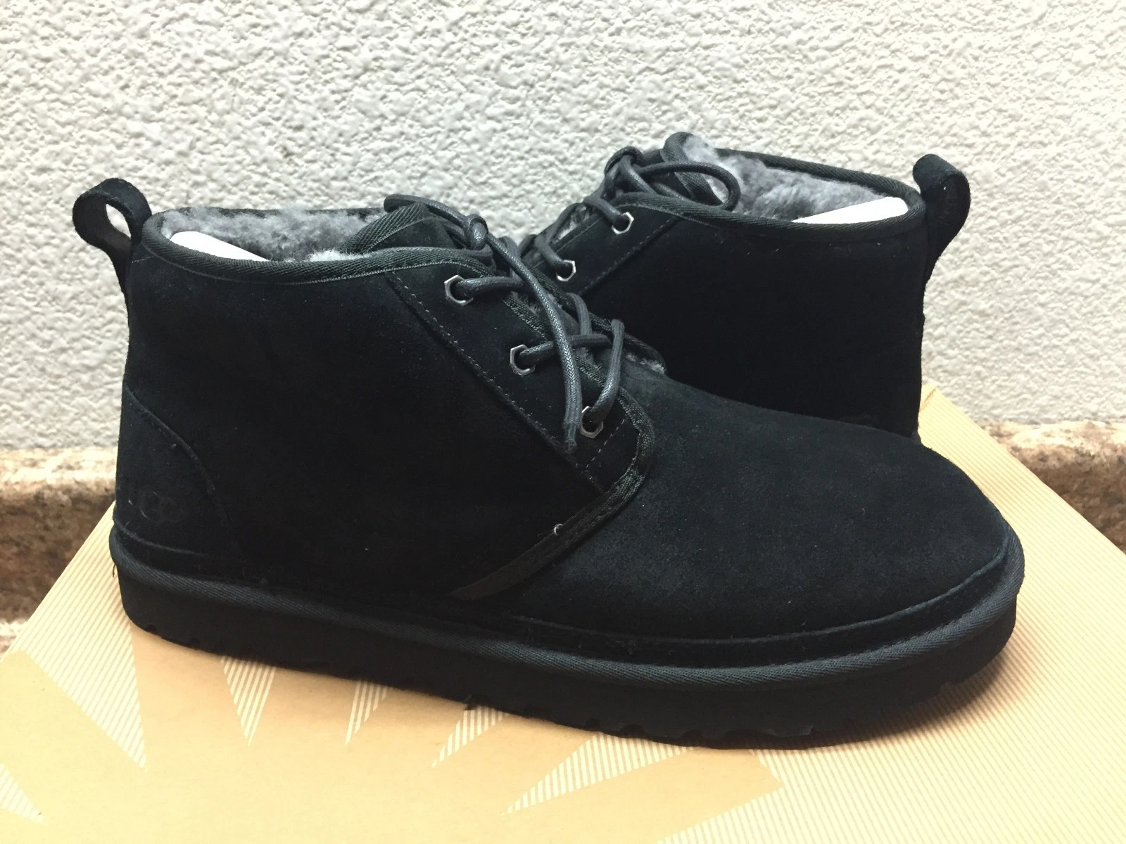 UGG MEN NEUMEL BLACK FULLY LINE SHEARLING SUEDE SHOE US 9 / EU 42 / UK 8