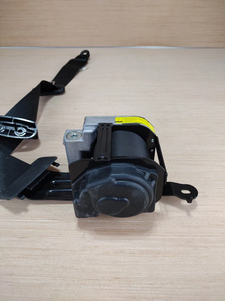 10 11 12 Lexus HS250h pasajero derecho cinturón seguridad retractor Foto 4 de 4