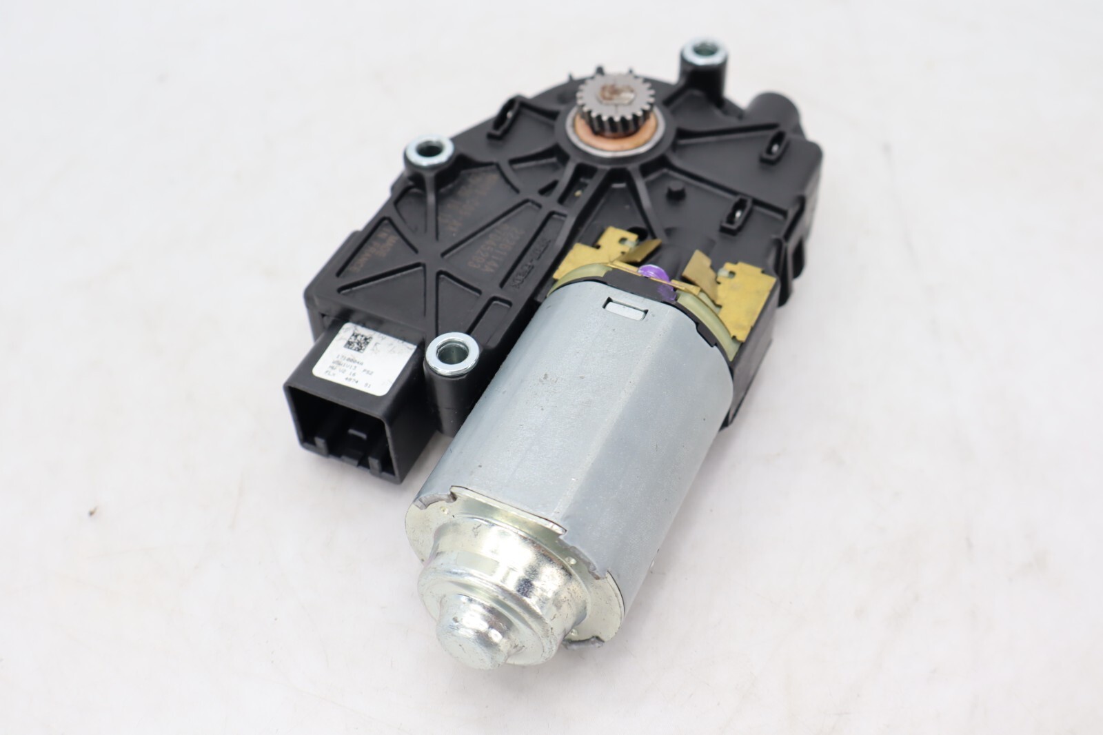 ✅ 14-24 Maserati Ghibli M157 Quattroporte Sunroof Sun Roof Motor 673000063 OEM