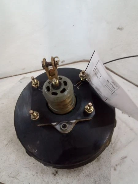 Potenciador de freno eléctrico Toyota Tundra 2000-2006 Foto 4 de 4