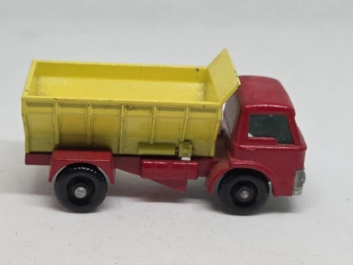 Nice Vintage Matchbox Lesney 1-75 Series #70 Grit Spreading Truck Black Tab