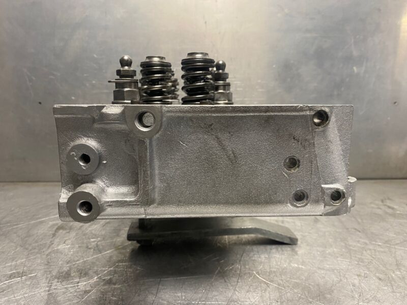 RECONDITIONED CYLINDER HEAD MERCEDES 220 2.2 8V M115 1967-1974 