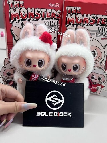 ぬいぐるみ Coca-Cola The Monsters Vinyl Figure s-l400.jpg