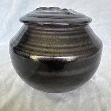 Hamilton Williams Studio Pottery With Lid.  5” Tall. 5  1/2” Wide