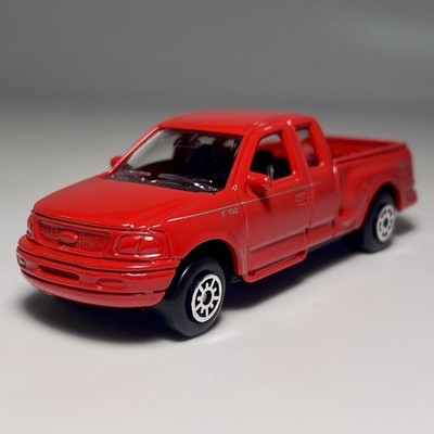 Ford F-150 Flare Side Super Cab Welly #2047 1:64 Diecast Pickup