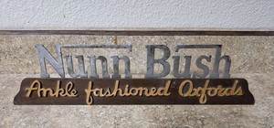 Nunn Bush Shoes Advertising Sign Countertop Store Display Vintage Original