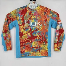 Huk Performance Fishing Shirt Mens Small Spellout Sleeve Kryptek Obskura Camo