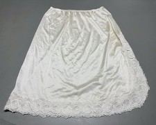 Vtg Vanity Fair Half Slip Sz M Ivory Crochet Lace Hem Slit Fairy Whimsical USA
