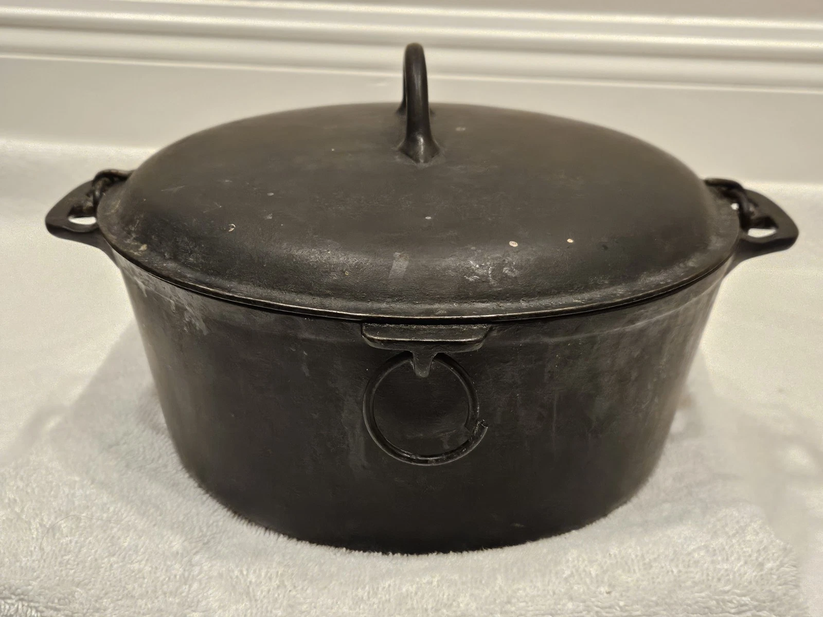 Favorite Piqua Ware Cast Iron Dutch Oven No 8
