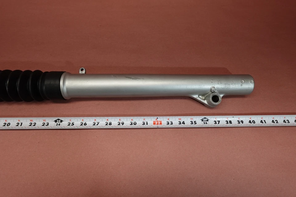 Tubo amortiguador horquilla delantera derecha Kawasaki KLR650 1987-2007 Foto 4 de 4