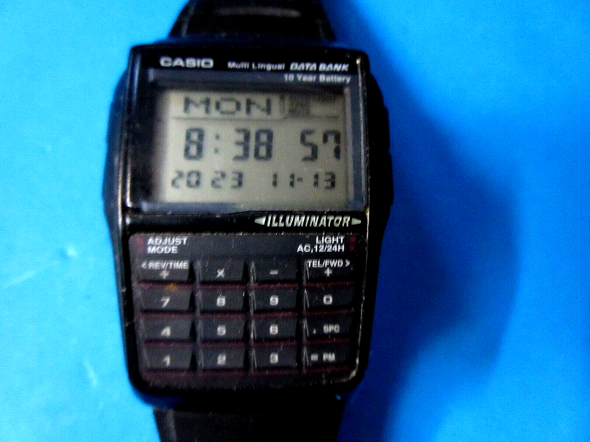 CASIO Vintage Watch 2888 DBC-32 Data Bank Illuminator Calculator