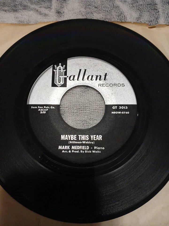 Burt Bacharach / Mark Medfield 45 RPM 7" Vinyl Record Gallant Records - Image 4 of 4