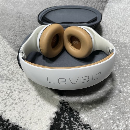 Samsung Level On Headphones EO-OG900 Premium On Ear Wired White Dual Diaphragm - Picture 2 of 7