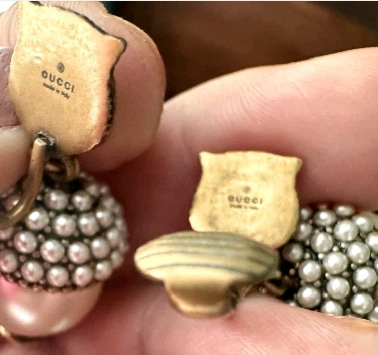 Gucci Pre-Owned Feline Tiger Head Embellished Faux Pearl Clip On Earrings - Image 4 of 4