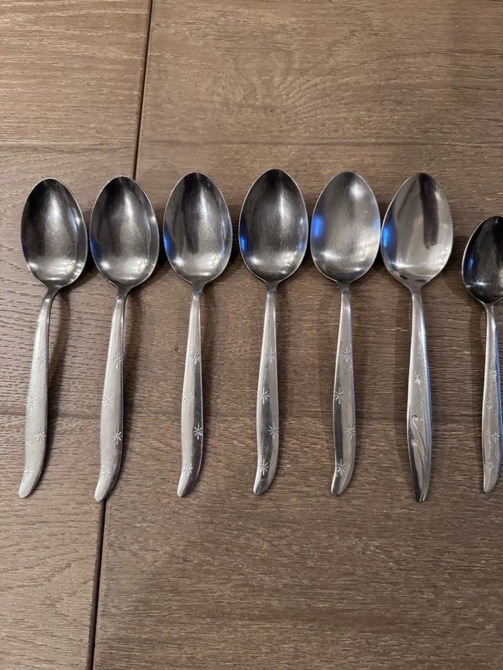 Lot of 10 Dorzel Hull FIRST STAR Stainless Teaspoons 7" & 6”Atomic Starbust - Image 3 of 4