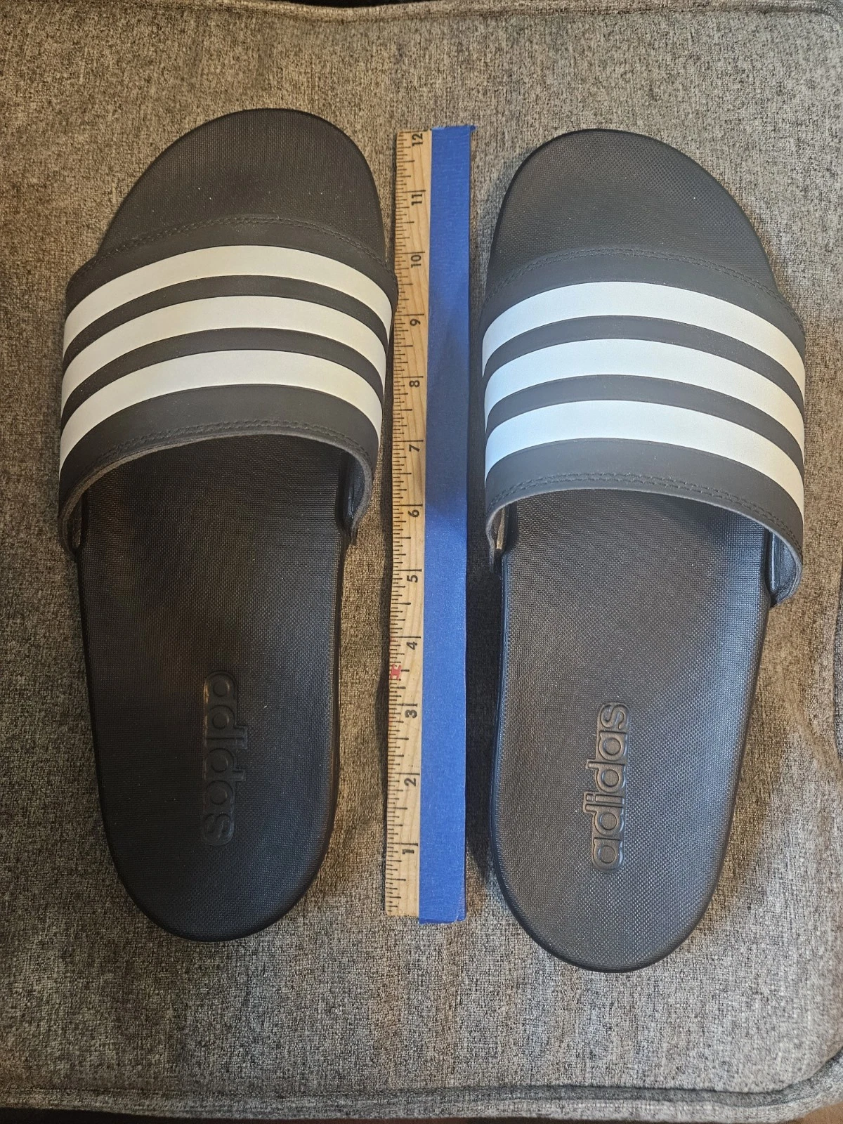 Sandali adidas Adilette Comfort Slide NERO bianco a righe UNISEX taglia 11 NUOVI