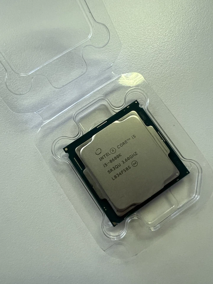 Intel Core i5 8600K LGA 1151 CPU Processor 3.6 GHz Six-Core SR3QU - image 2 of 4